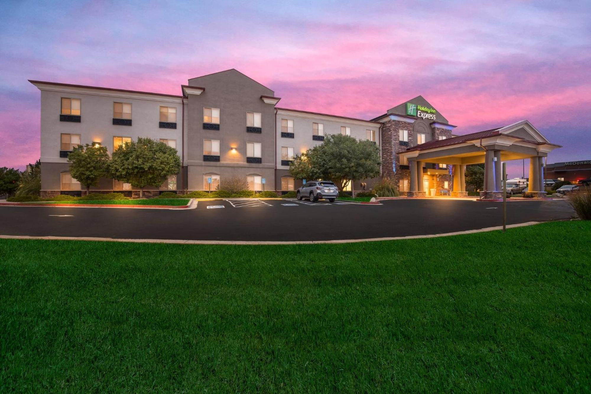 Holiday Inn Express Hotel & Suites Limon I-70/Exit 359 By Ihg Exterior photo
